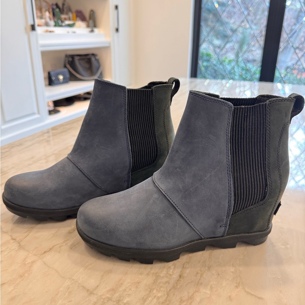 Sorel Joan of Arc Wedge II Chelsea Boots